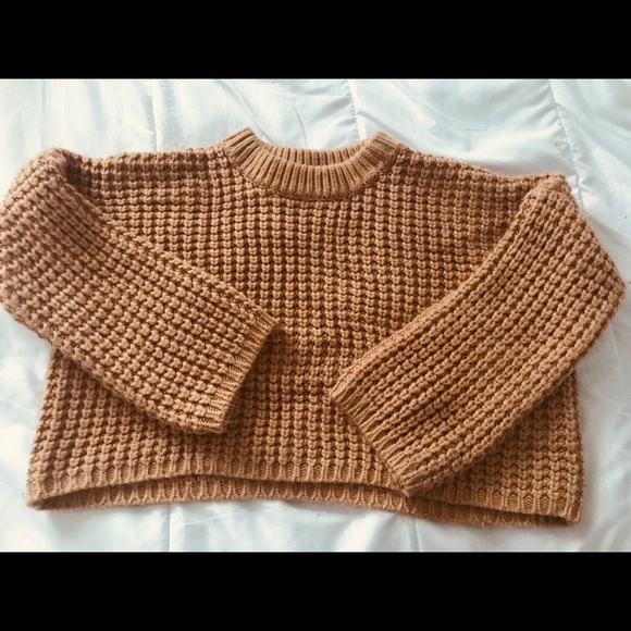 Forever 21 Sweater - Picture 2 of 6